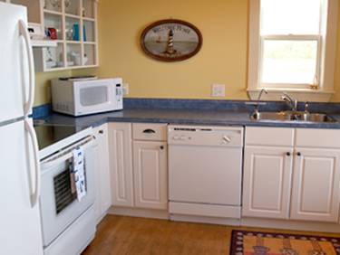 Sailors Retreat | Sunrise Shore Cottages | Kitchen