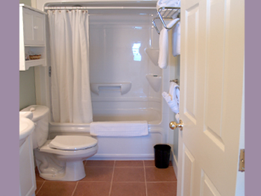 Sailors Retreat | Sunrise Shore Cottages | Bathroom